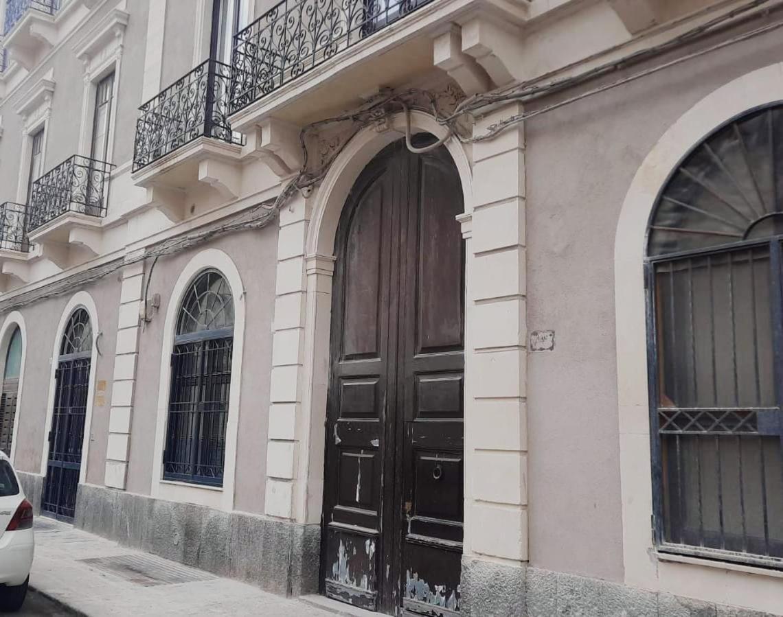 דירות קטאניה L&L House מראה חיצוני תמונה